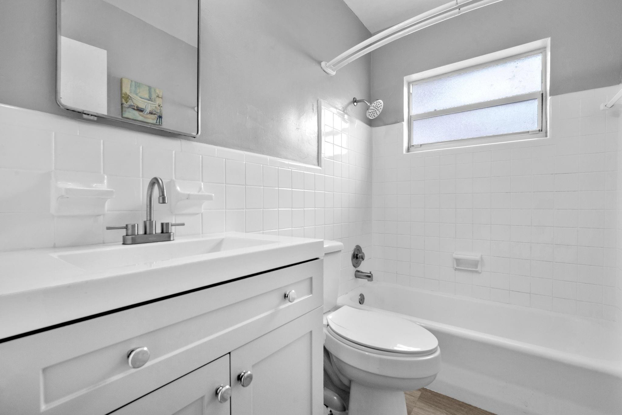 Coral Gardens 30-7 B - Residential Income