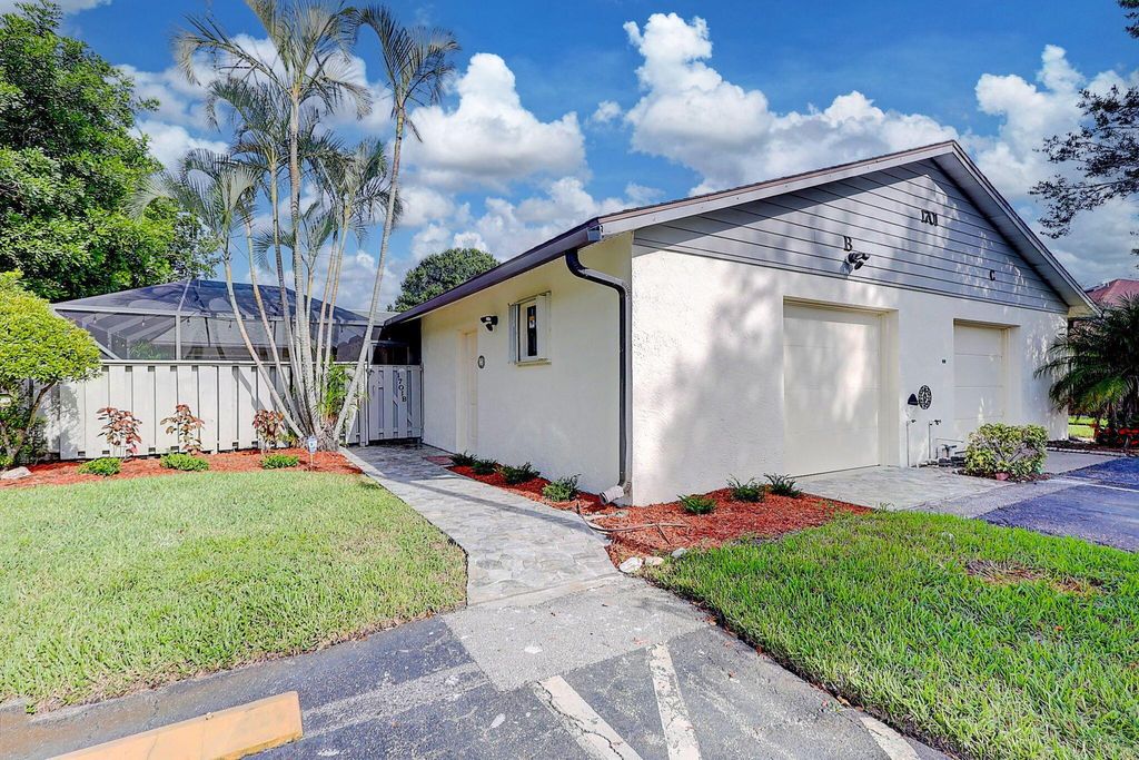 Photo of 1701 Mariners Cove #13b, Fort Pierce, FL 34950 (MLS # R10914059)