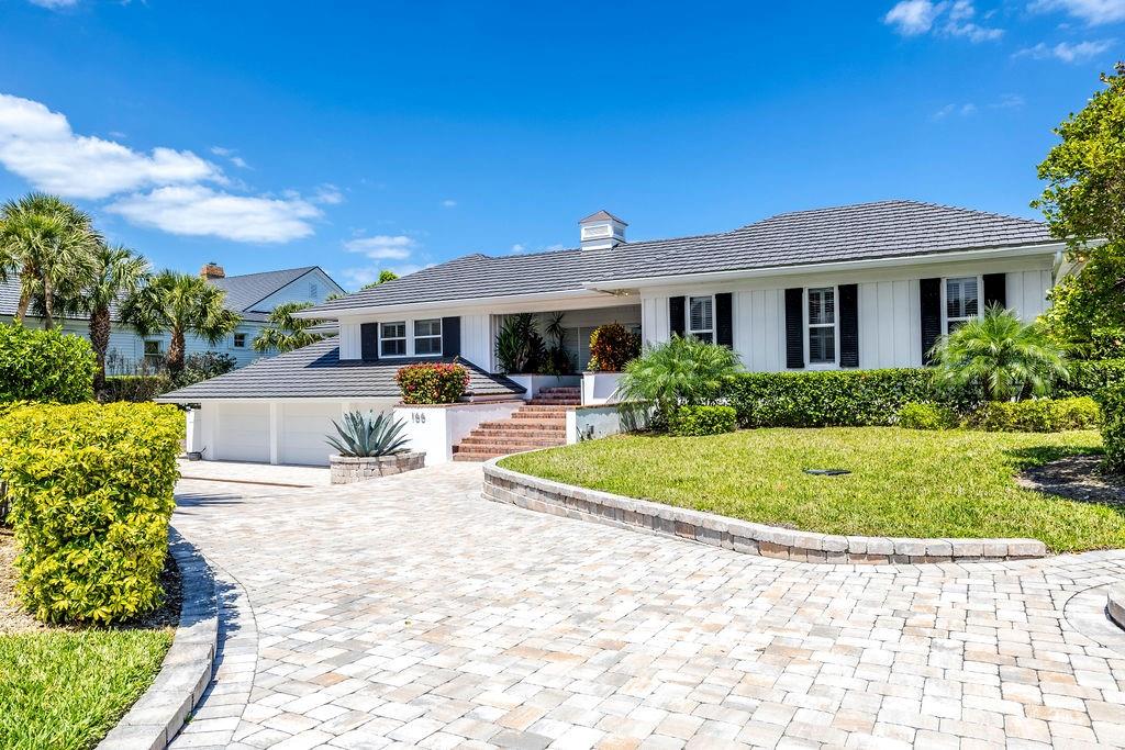166 Ocean Way, Vero Beach, FL, 32963/$5,499,000 2 166 Ocean Way
