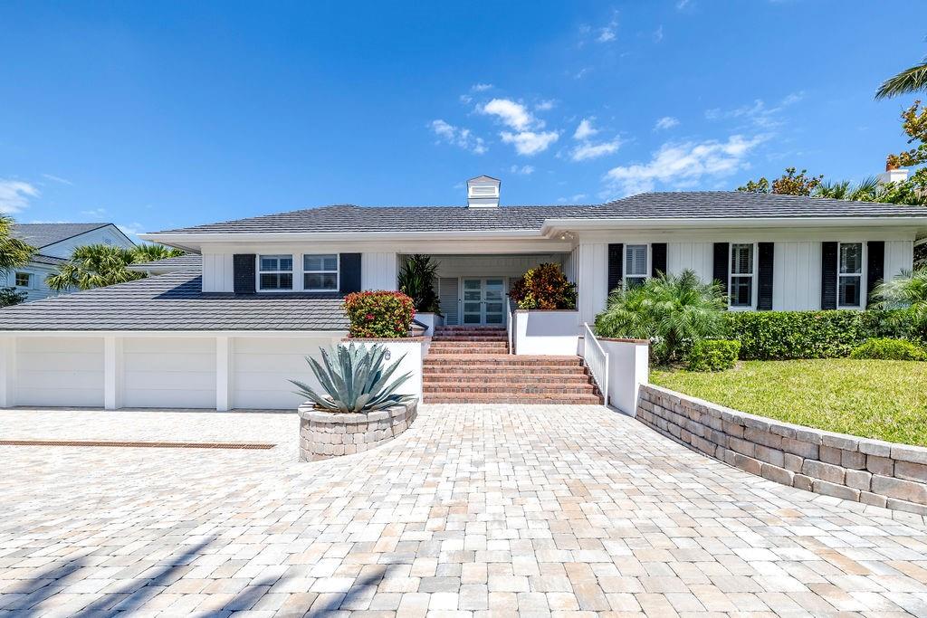 166 Ocean Way, Vero Beach, FL, 32963/$5,499,000 1 166 Ocean Way