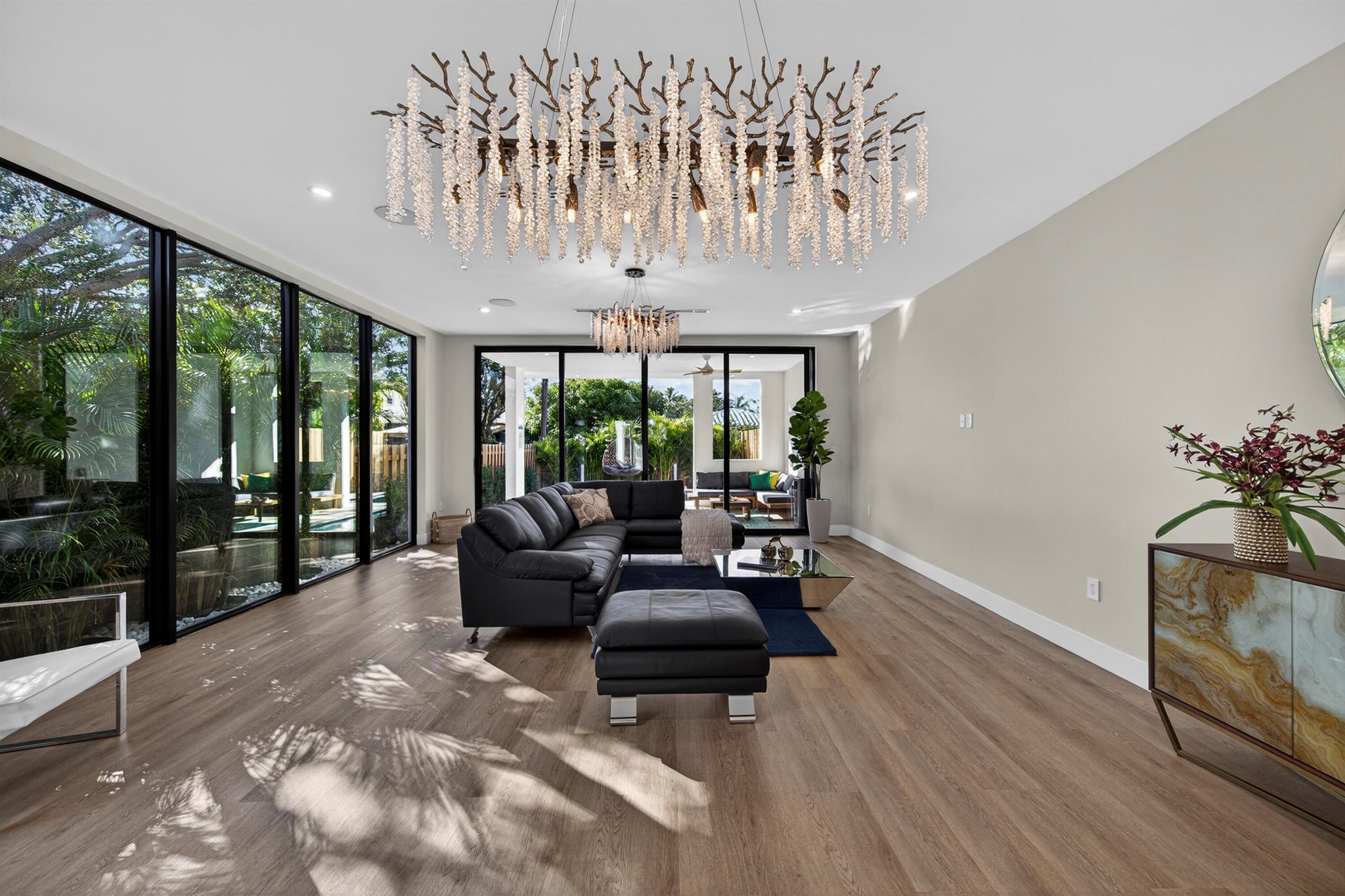 Lake Ridge - Residential Lease