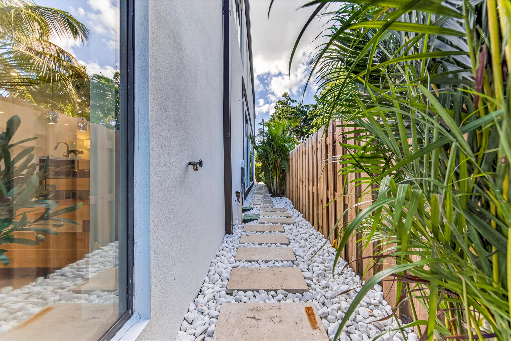 Lake Ridge - Residential Lease