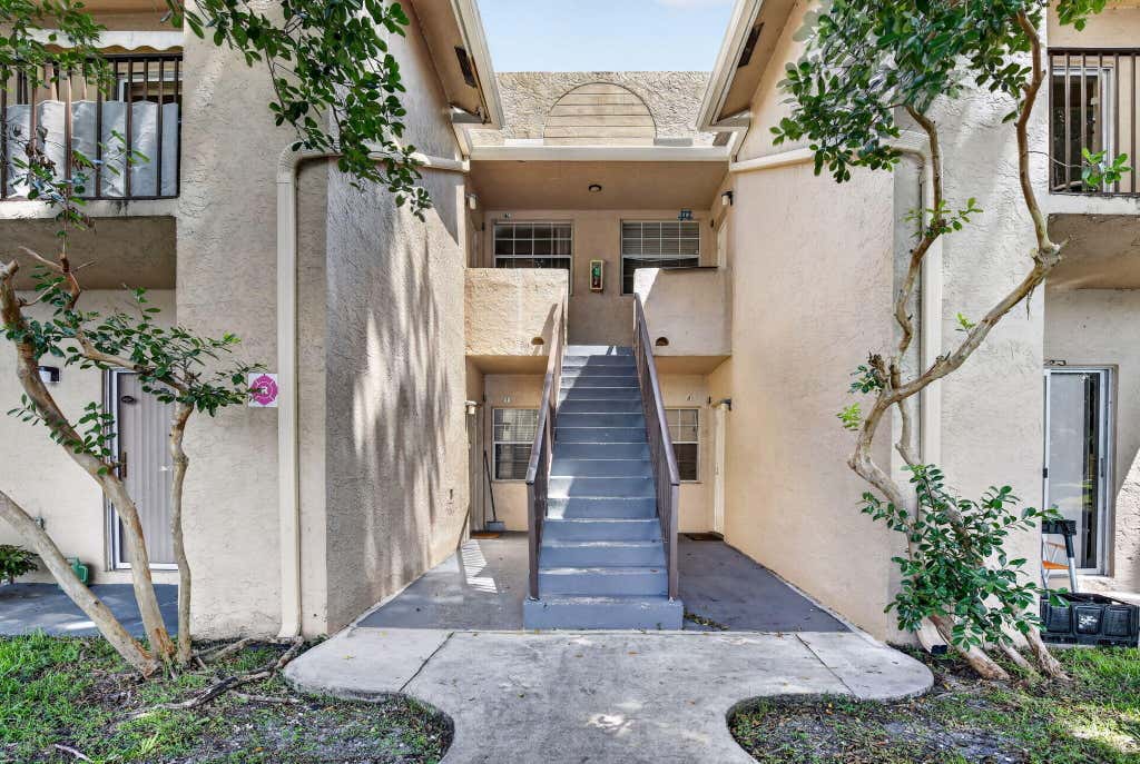 Photo of 2361 NW 96TH Terrace #18K, Pembroke Pines, FL 33024 (MLS # B26064296)