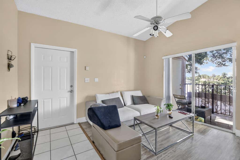 Photo of 2361 NW 96TH Terrace #18K, Pembroke Pines, FL 33024 (MLS # B26064296)