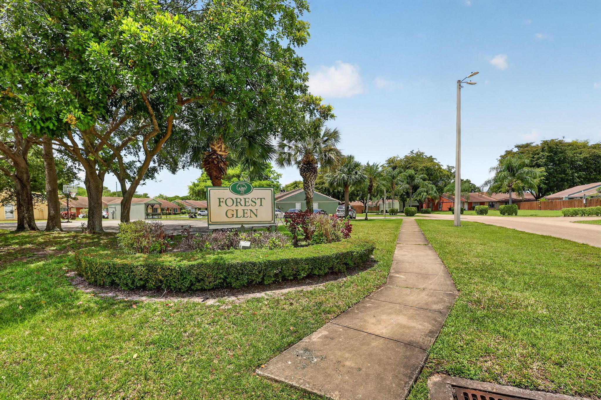 FOREST GLEN - Residential