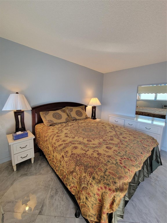 ROLEN LAKE GARDENS - Residential