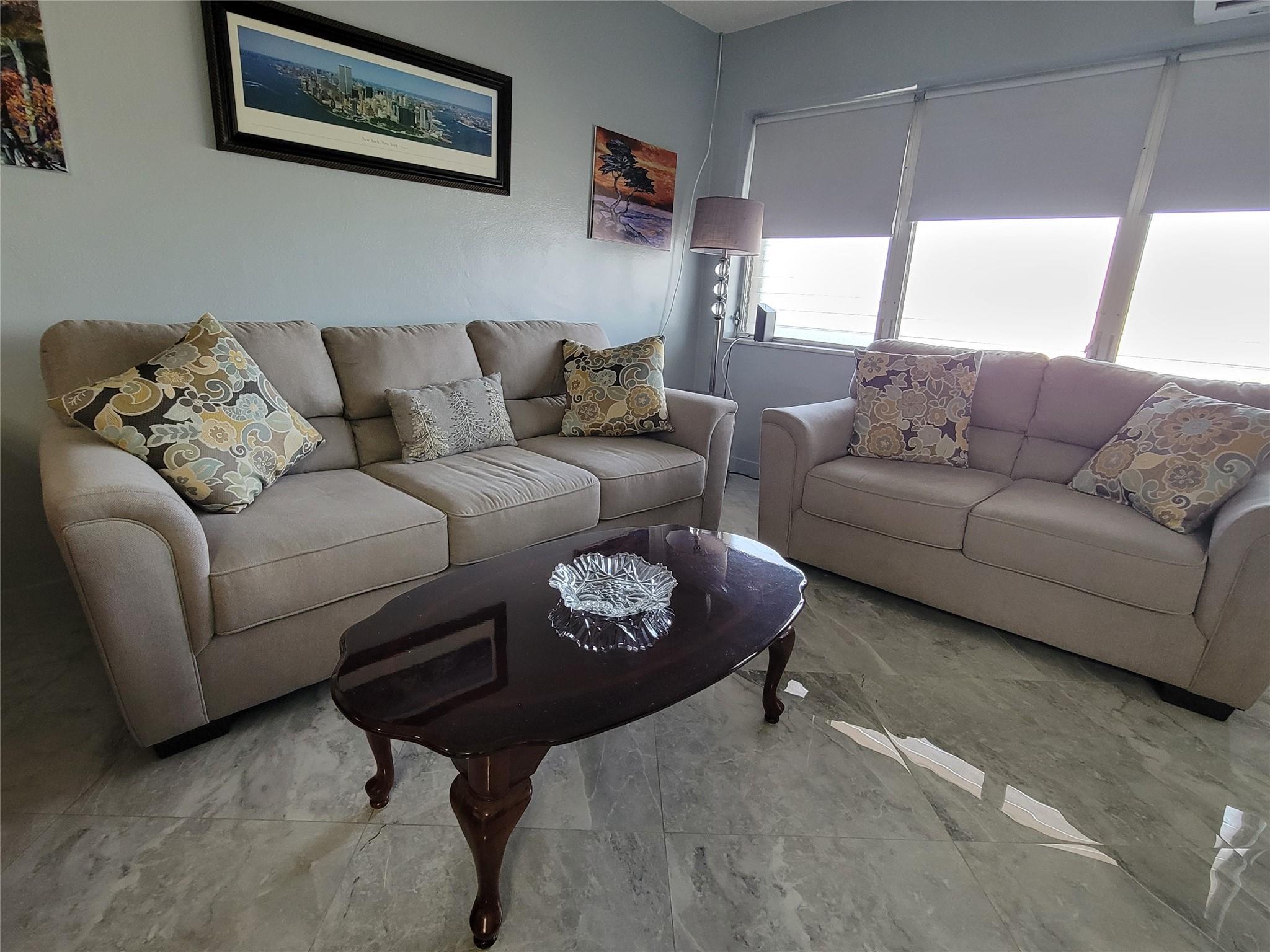 ROLEN LAKE GARDENS - Residential
