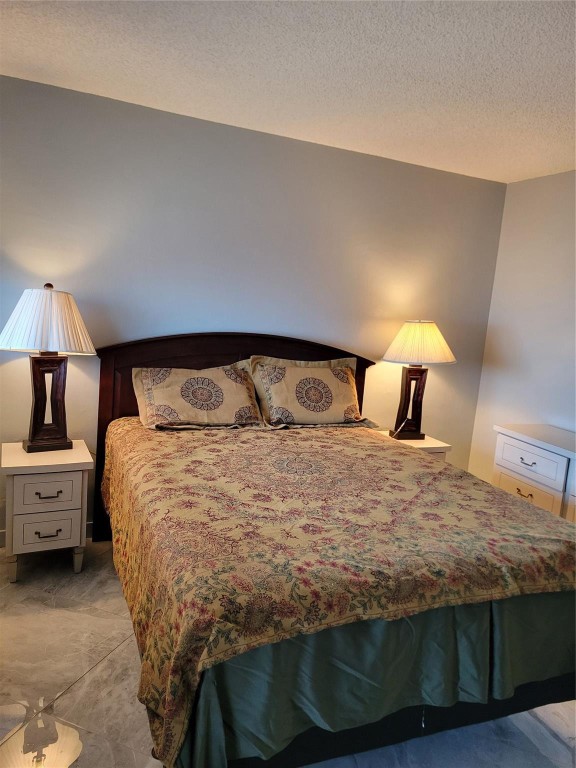 ROLEN LAKE GARDENS - Residential