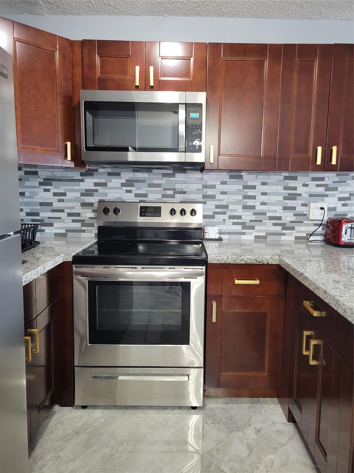 ROLEN LAKE GARDENS - Residential