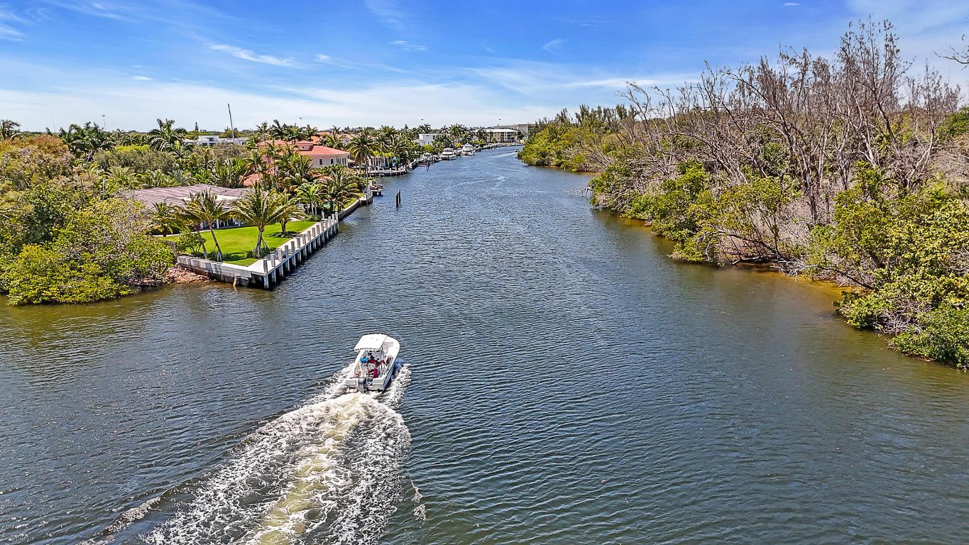 1537 E Hillsboro Boulevard 139