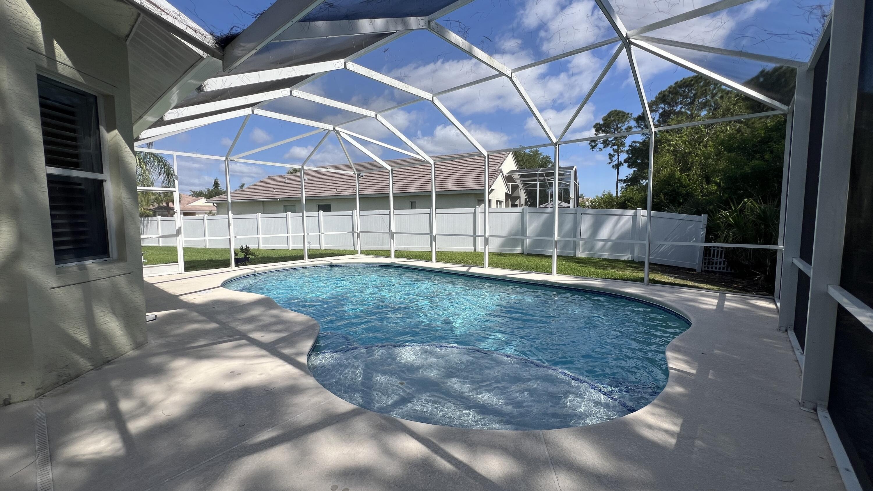 MAGNOLIA LAKES AT ST LUCIE WEST PHASE 2 - Residential Lease