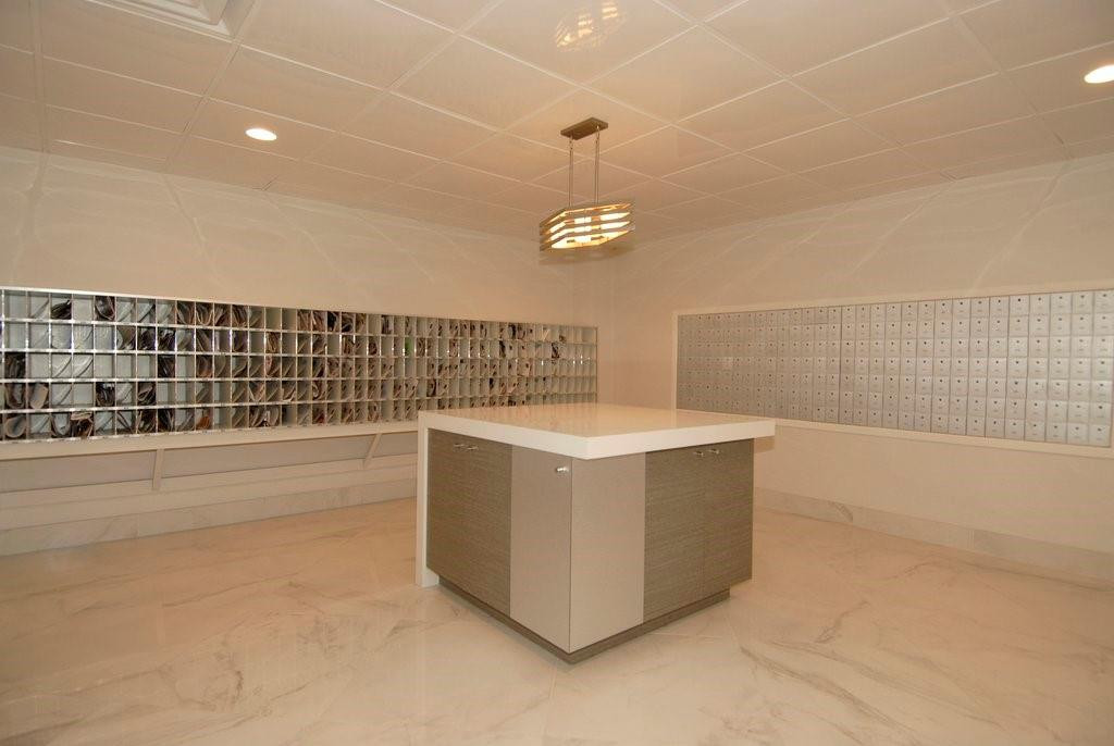 Regency Tower - Residential