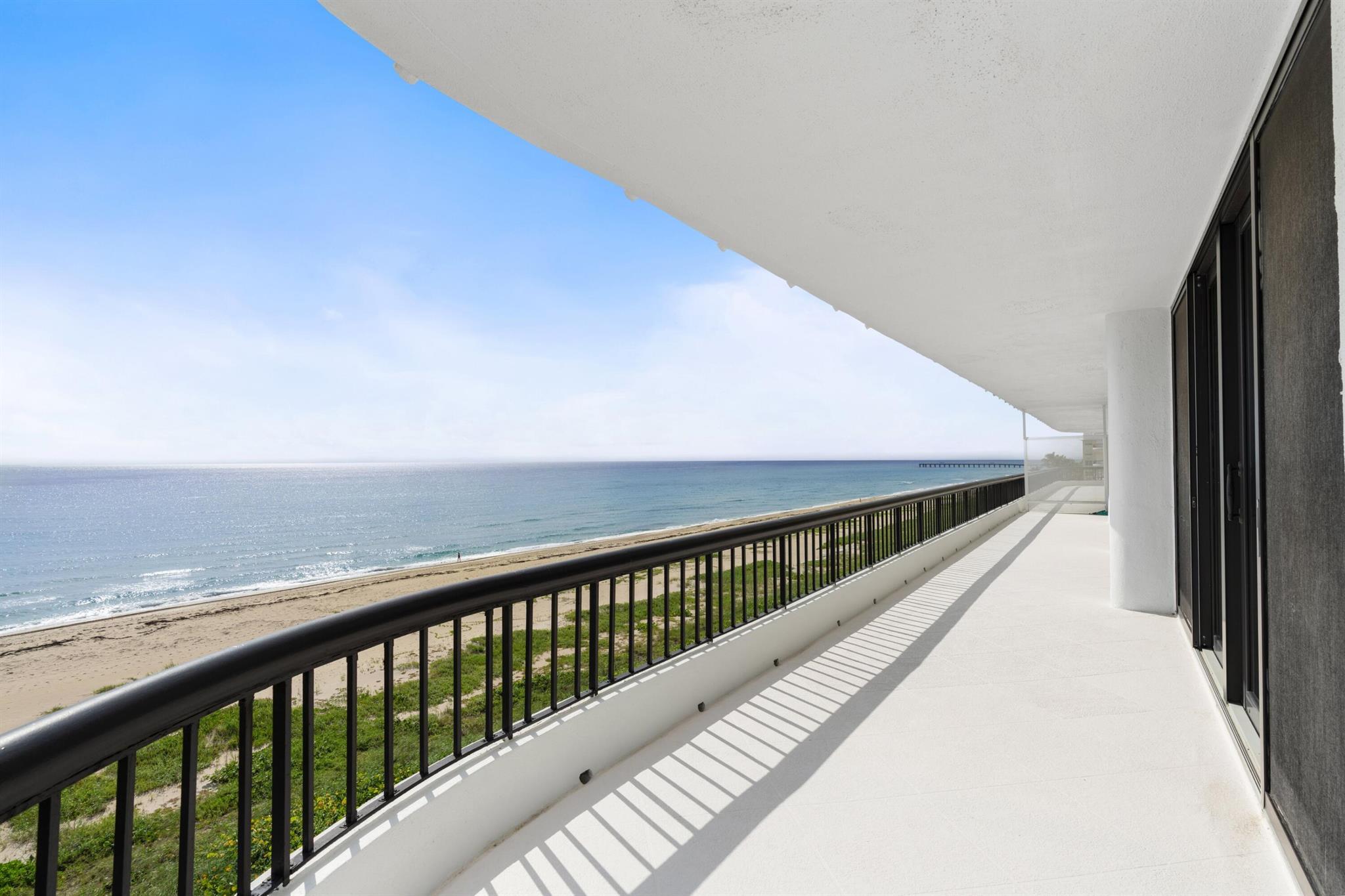 BEACH POINT CONDO - Residential