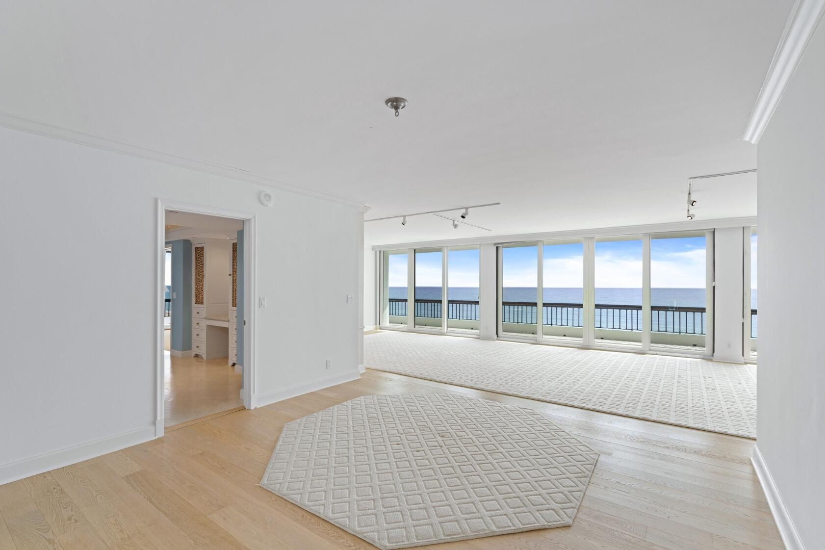 BEACH POINT CONDO - Residential