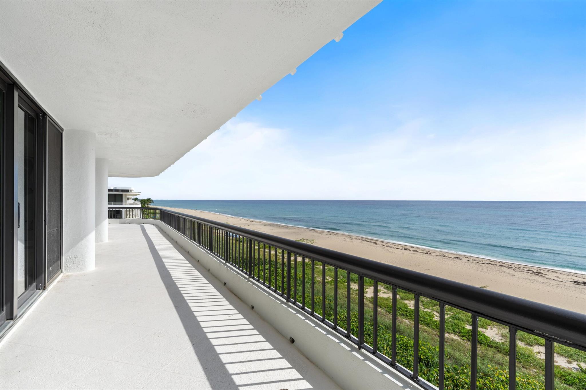 BEACH POINT CONDO - Residential
