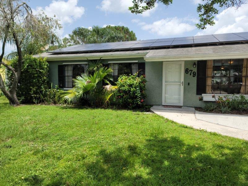 679 SW Belmont Circle