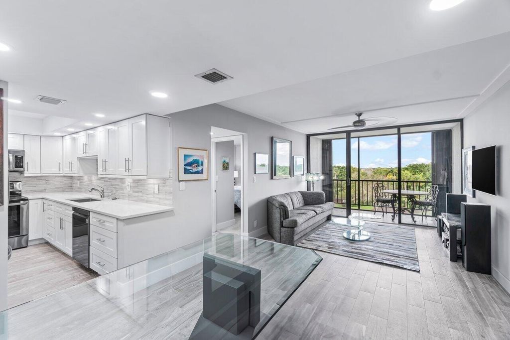 Photo of 6797 Willow Wood Drive #6066, Boca Raton, FL 33434 (MLS # R11058252)