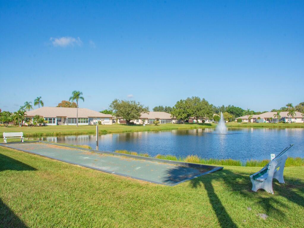 THE GROVE CONDOMINIUM SEC - Residential