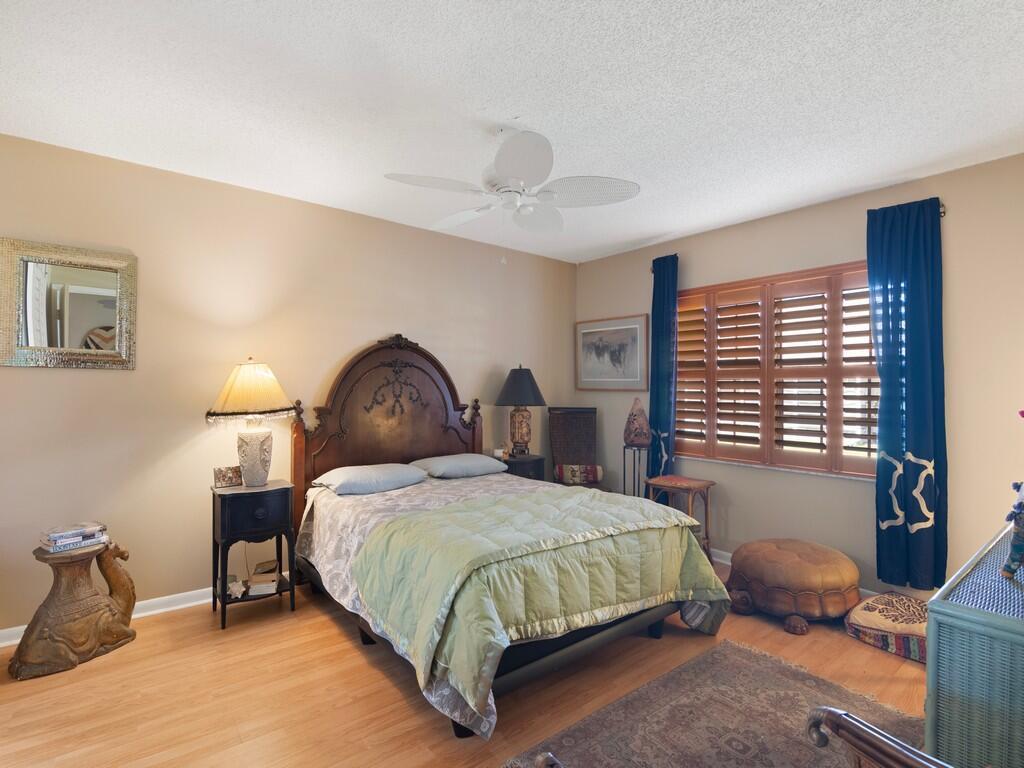 THE GROVE CONDOMINIUM SEC - Residential