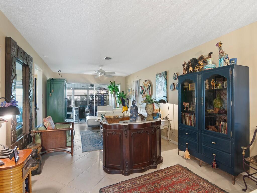 THE GROVE CONDOMINIUM SEC - Residential