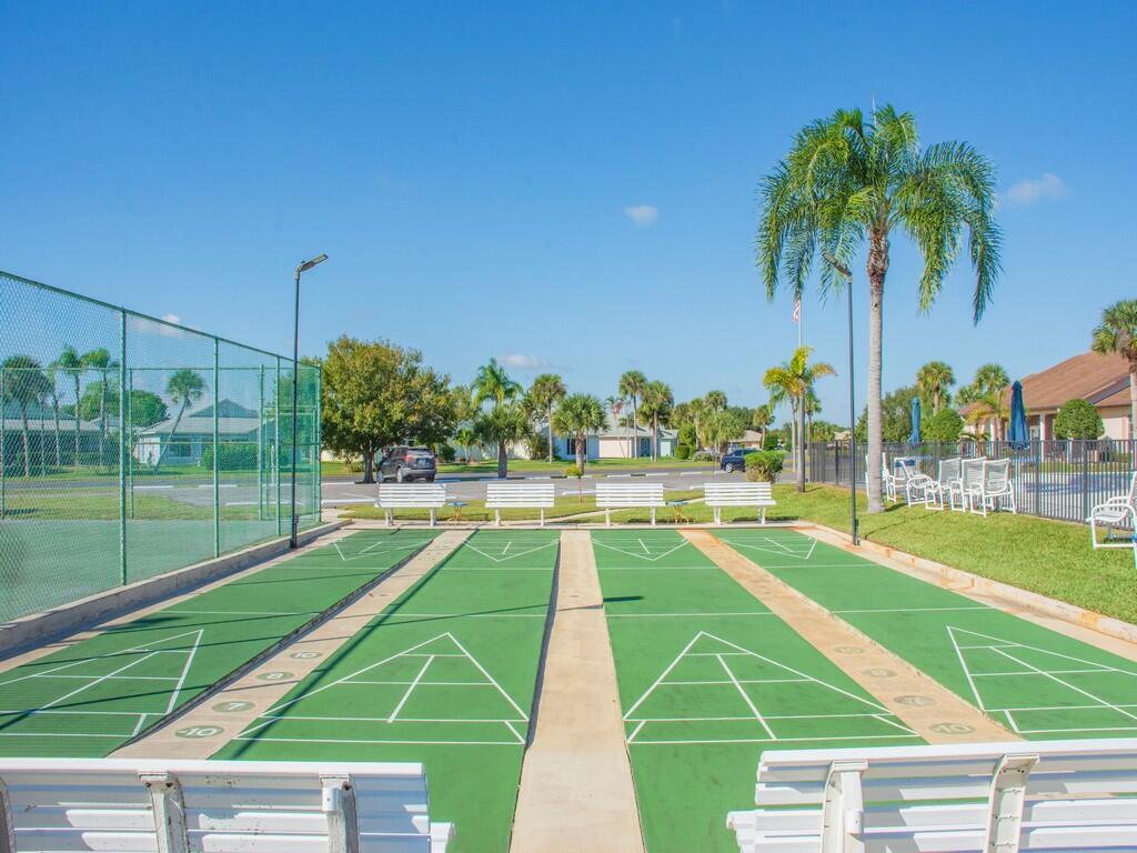 THE GROVE CONDOMINIUM SEC - Residential