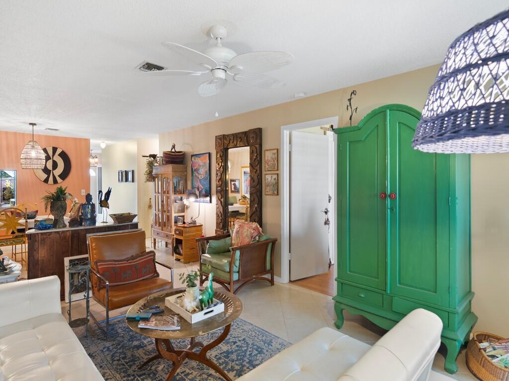 THE GROVE CONDOMINIUM SEC - Residential