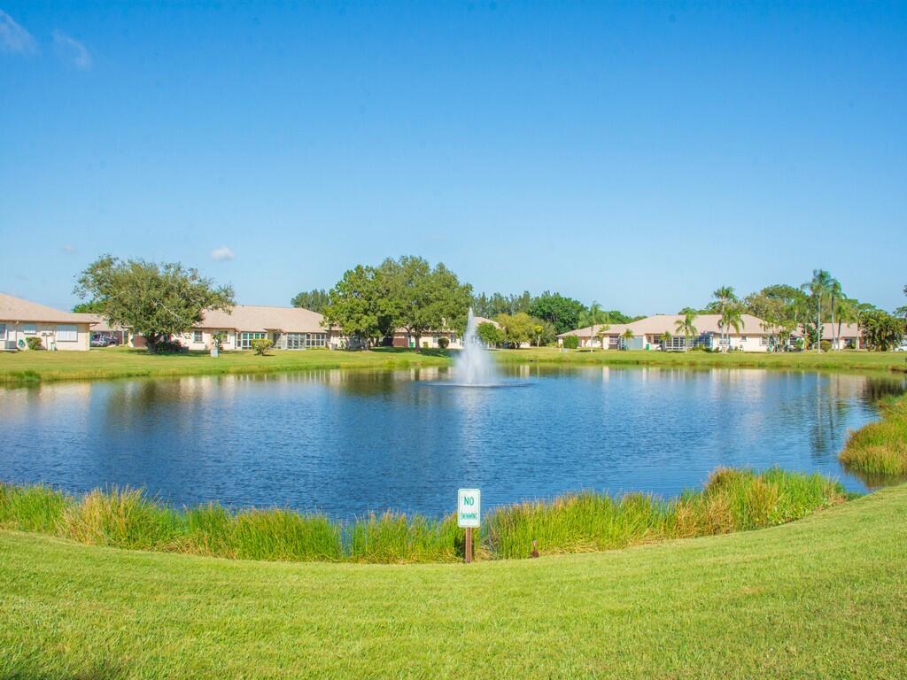 THE GROVE CONDOMINIUM SEC - Residential