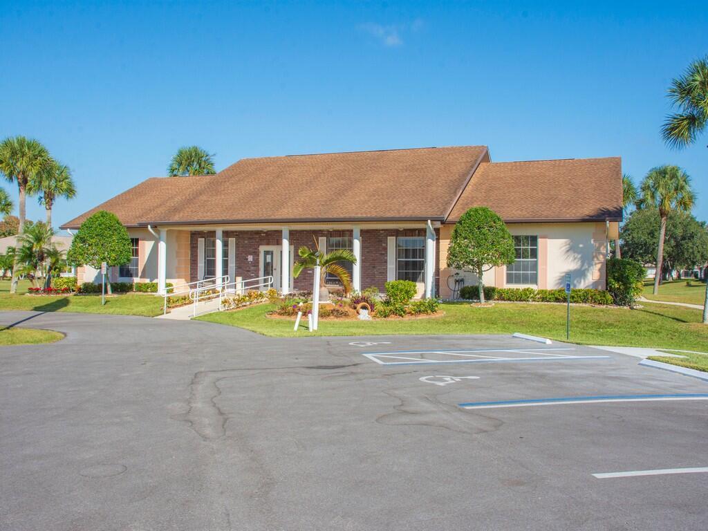 THE GROVE CONDOMINIUM SEC - Residential