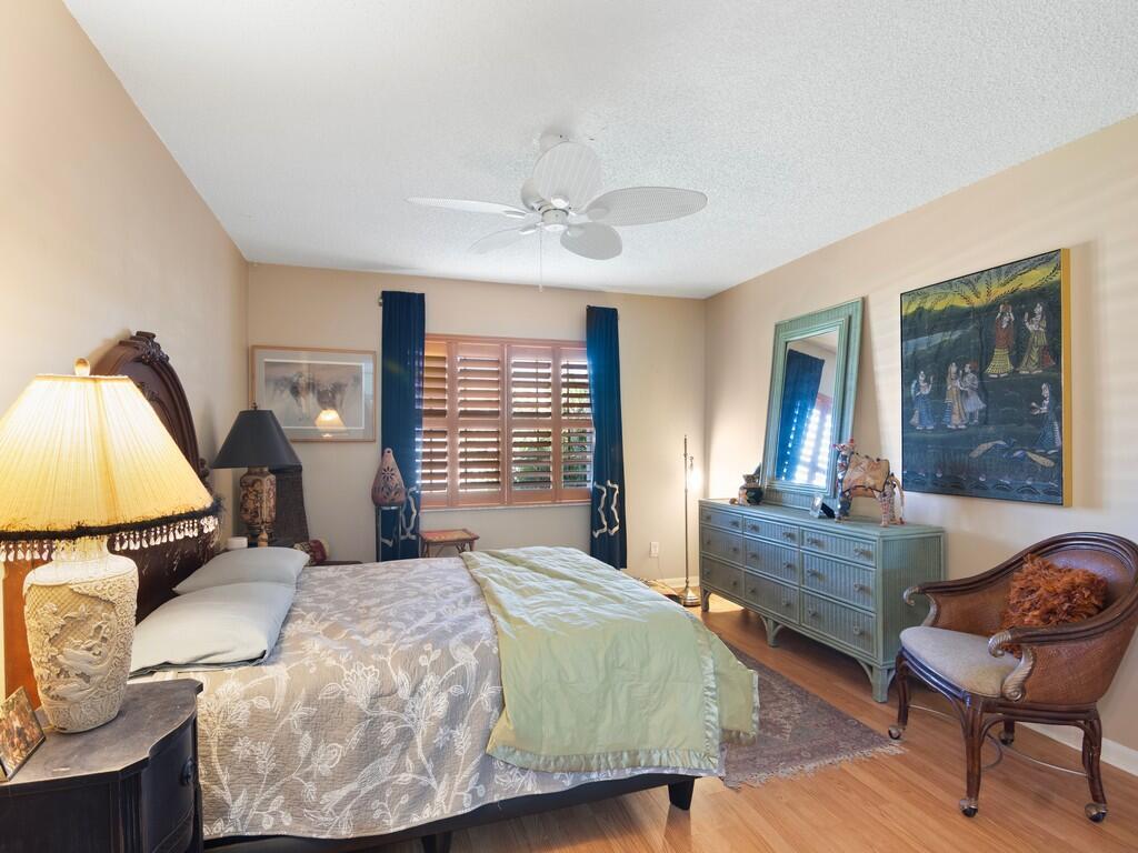 THE GROVE CONDOMINIUM SEC - Residential