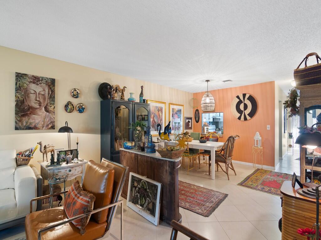 THE GROVE CONDOMINIUM SEC - Residential