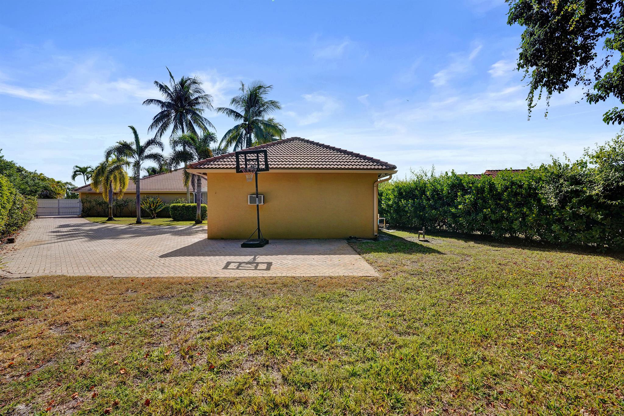 CYPRESS RIDGE - Residential