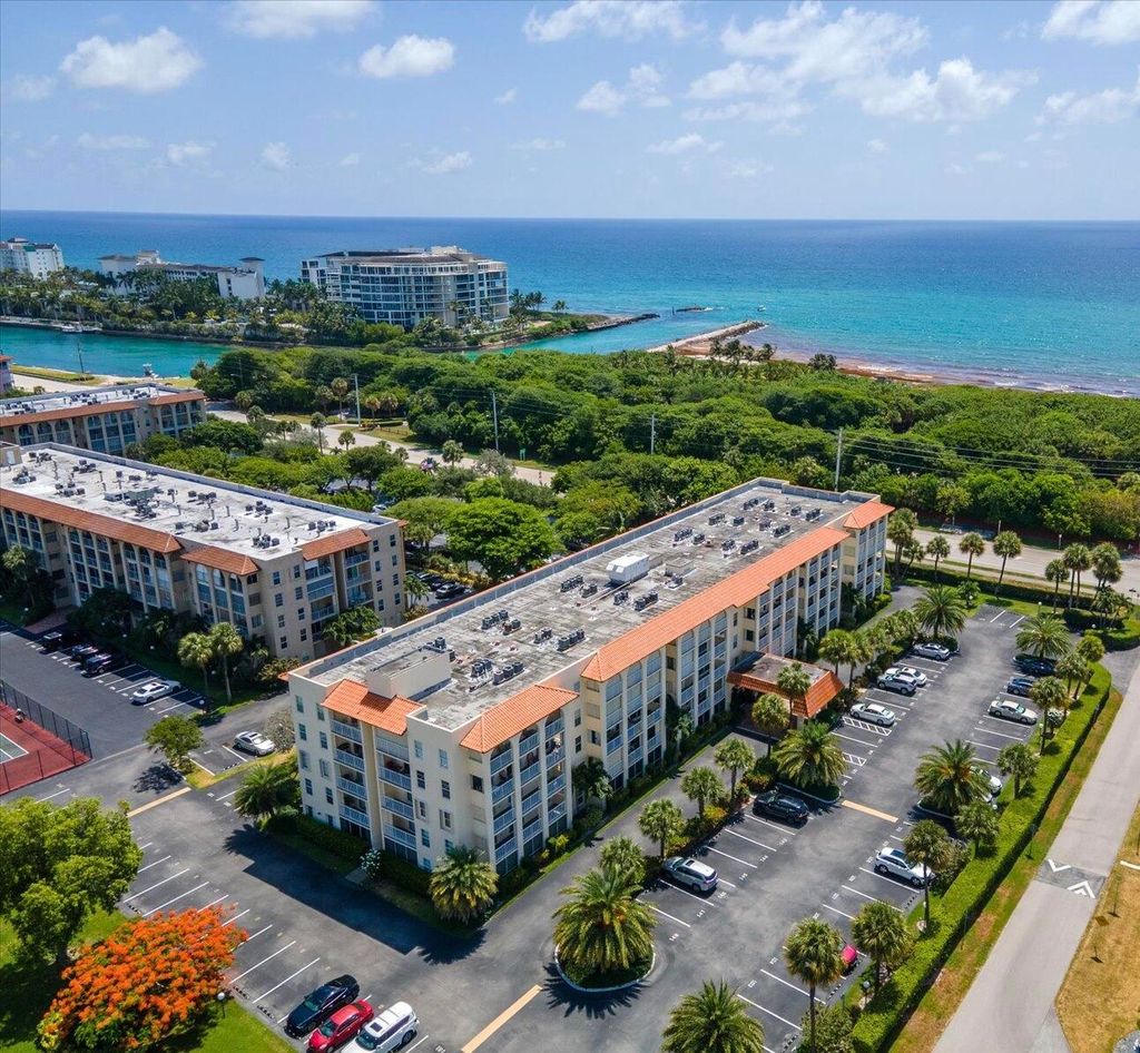 Photo of 951 Desoto Road #135, Boca Raton, FL 33432 (MLS # R11008309)