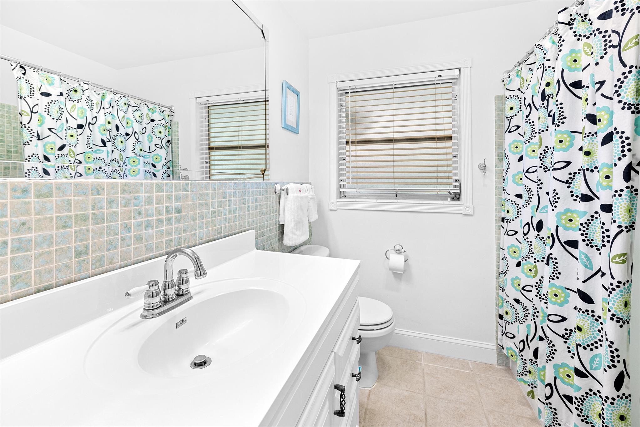 LAKE CLARKE WEST - Residential