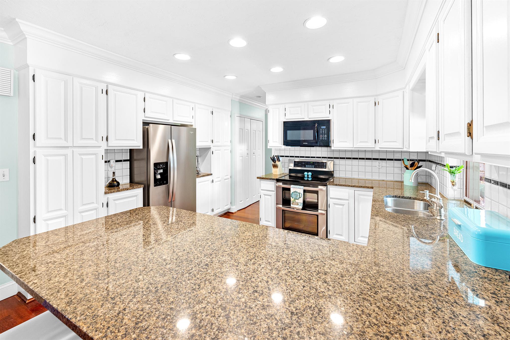 LAKE CLARKE WEST - Residential