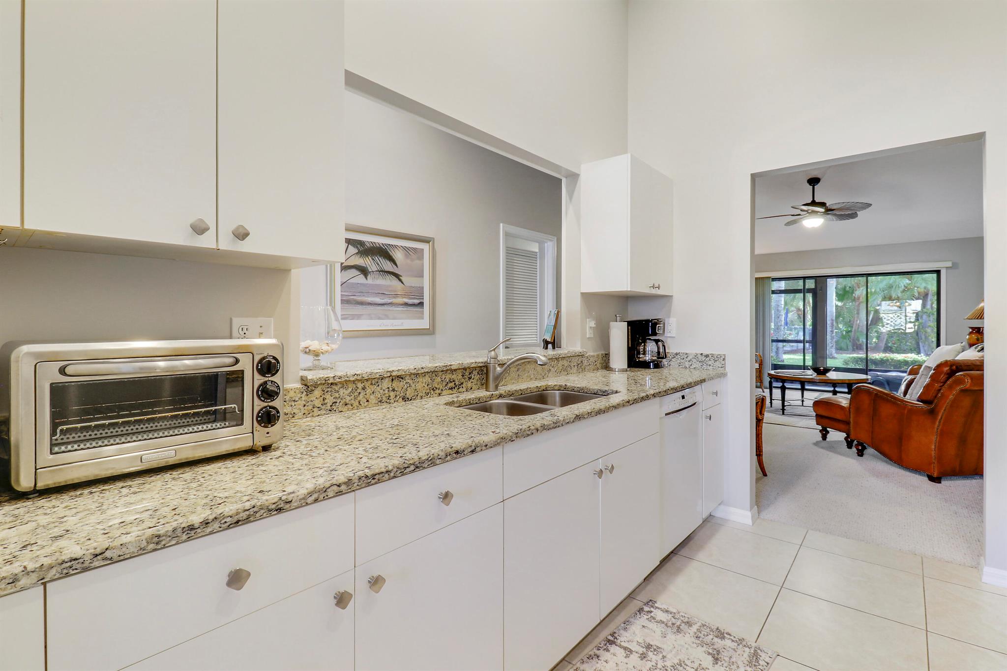 GEORGETOWN AT HERITAGE RI - Residential Lease