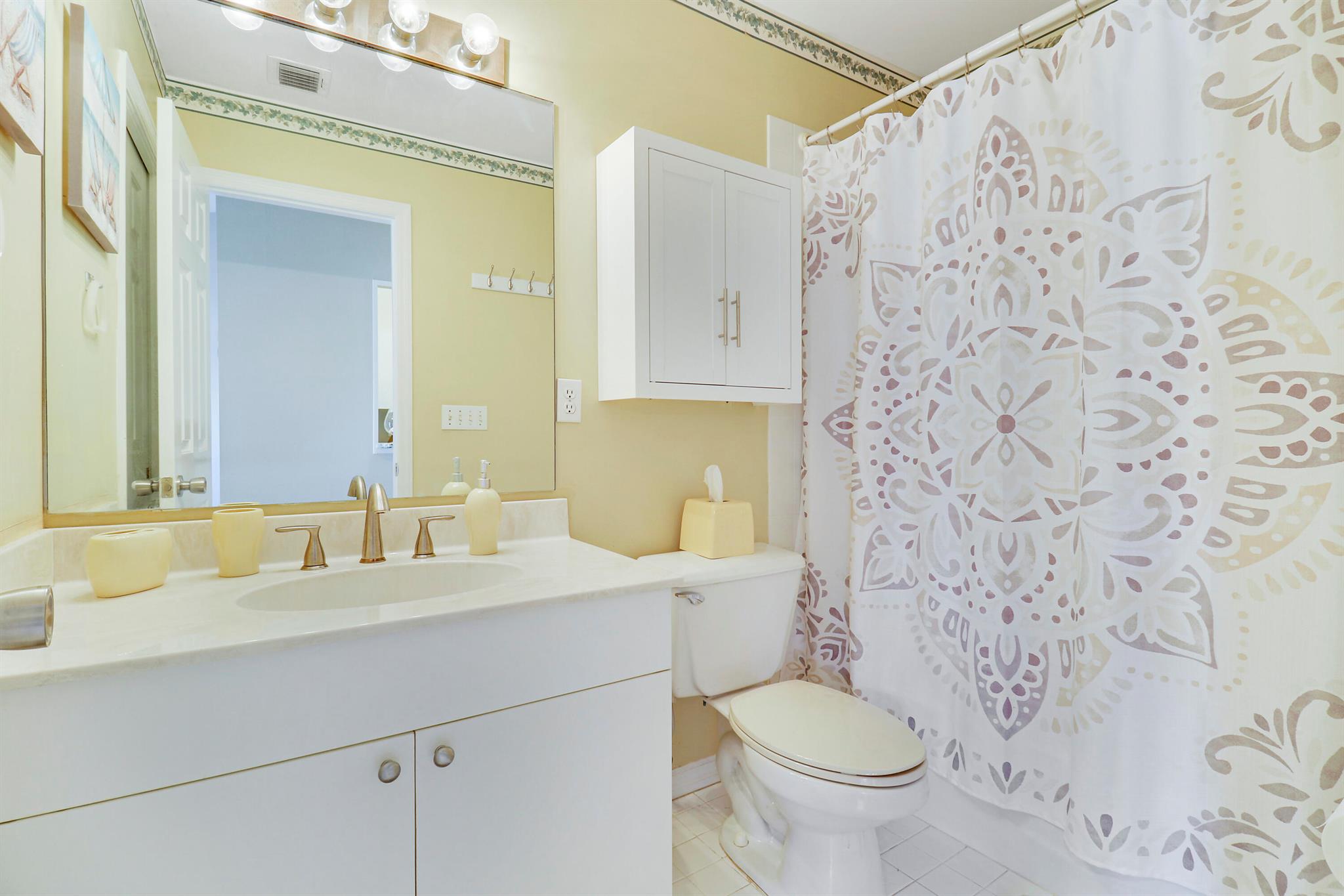 GEORGETOWN AT HERITAGE RI - Residential Lease