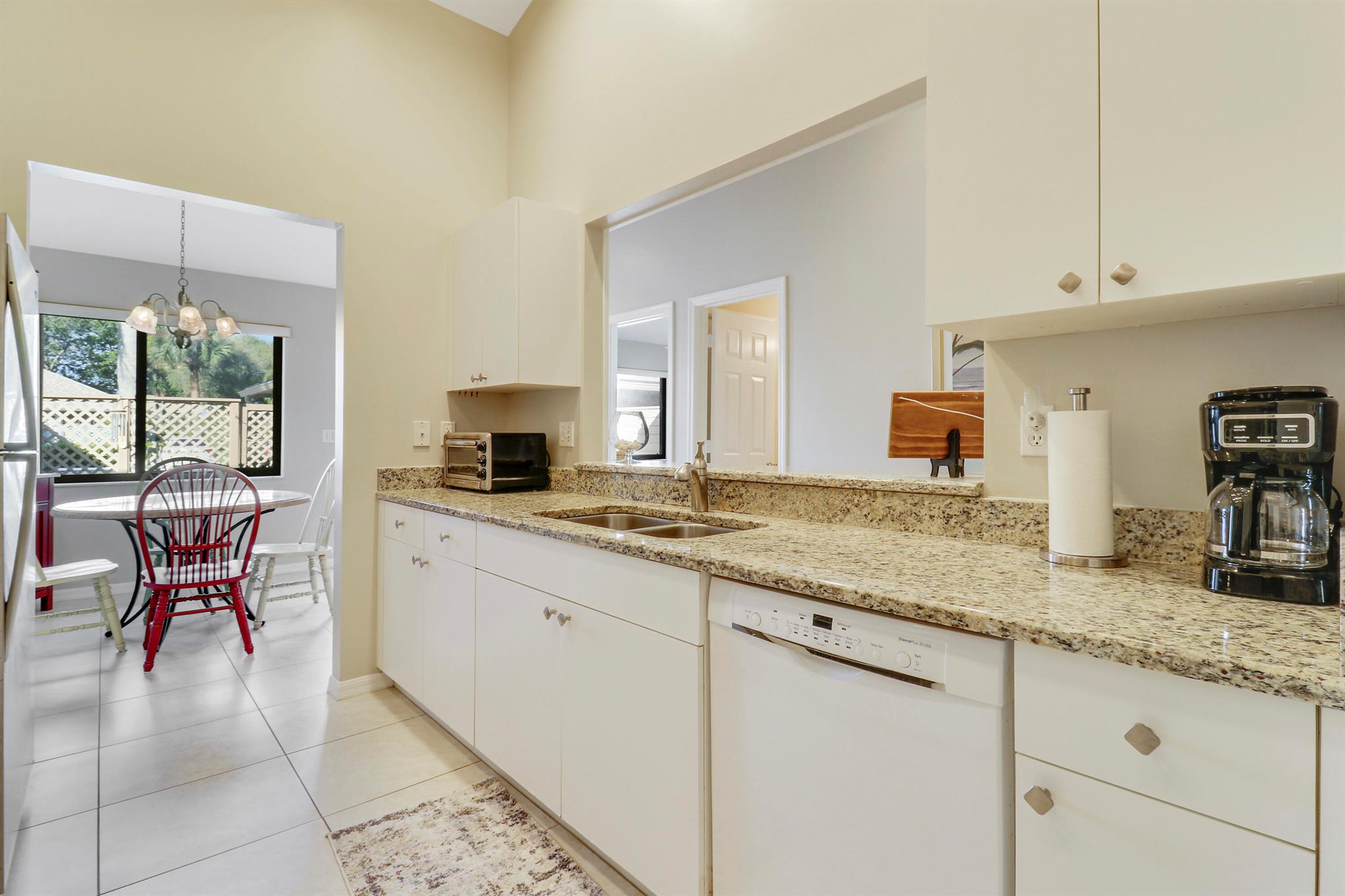 GEORGETOWN AT HERITAGE RI - Residential Lease