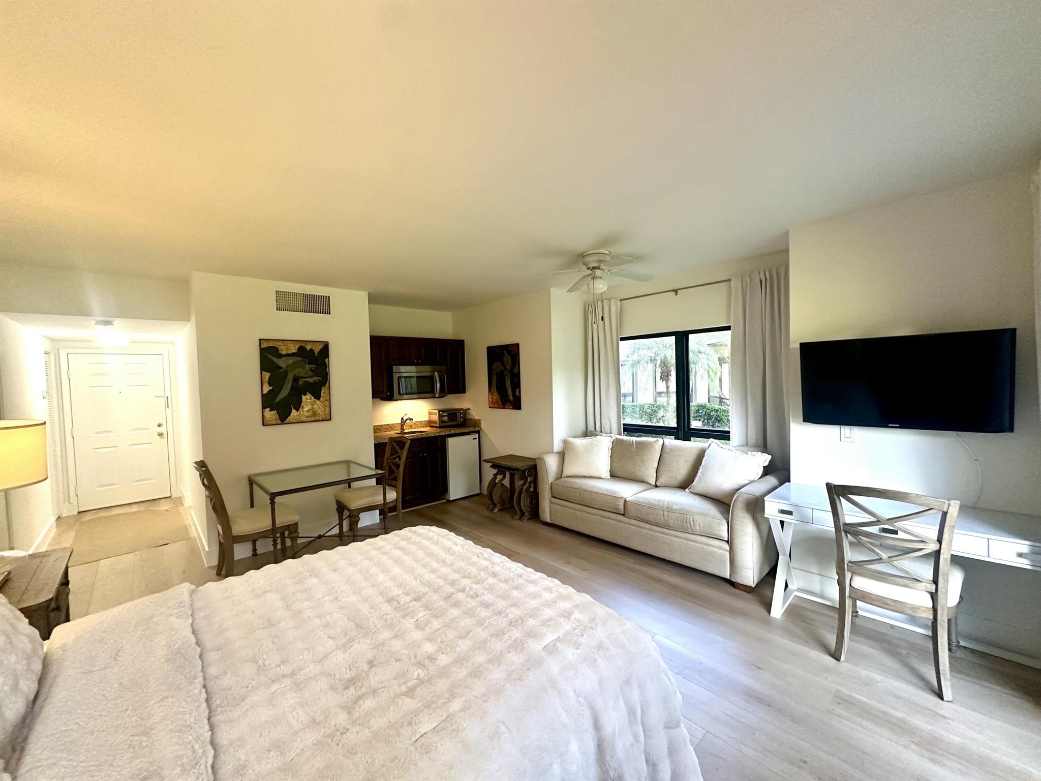 BAGATTELLE COND DECL FILE - Residential Lease