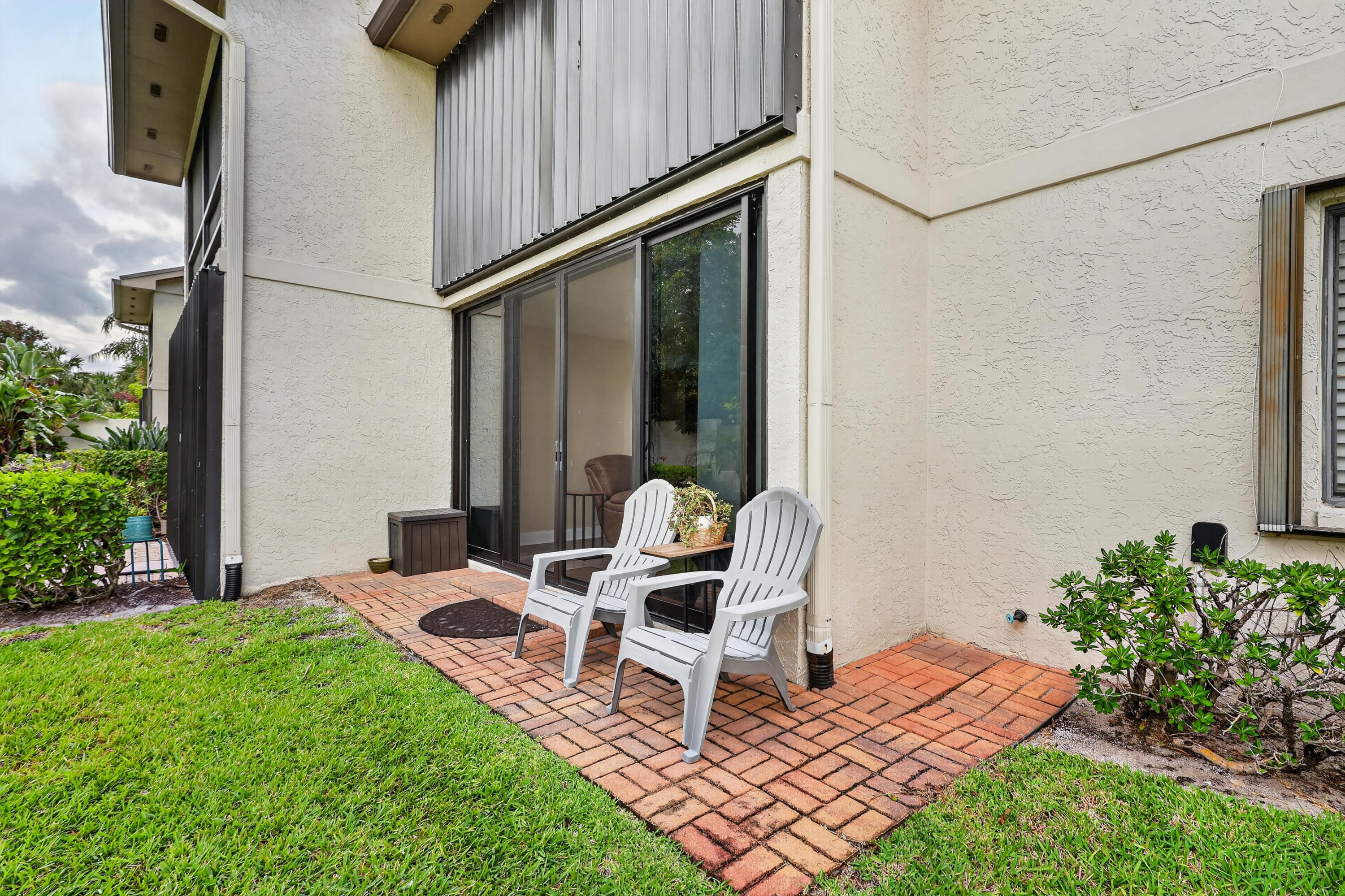 RIVER CLUB CONDO - Residential