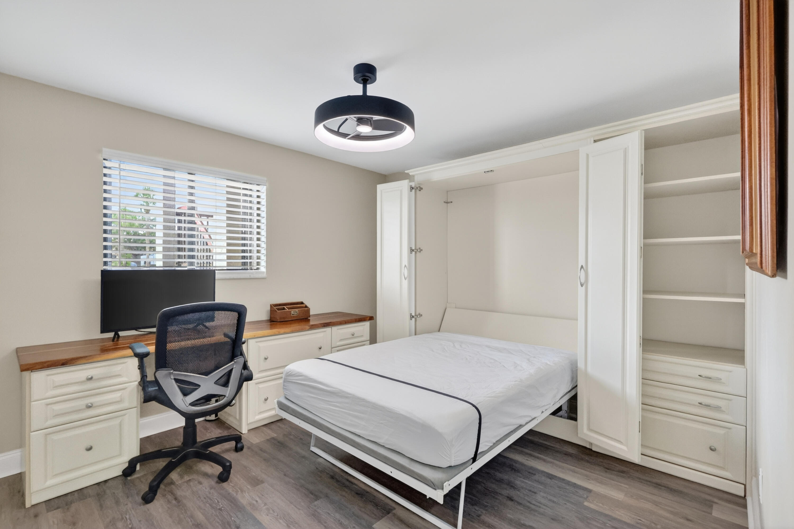 RIVER CLUB CONDO - Residential