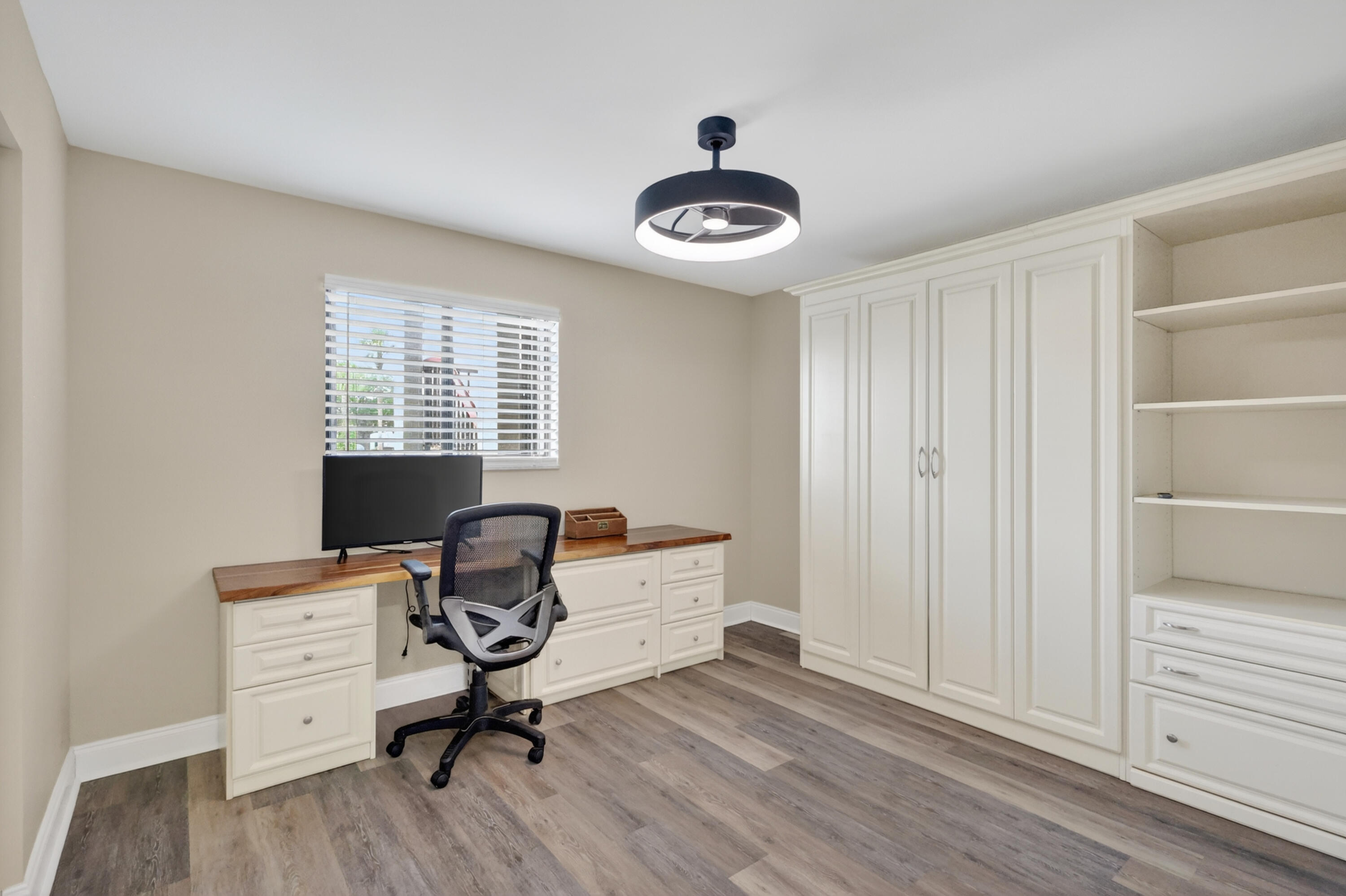 RIVER CLUB CONDO - Residential
