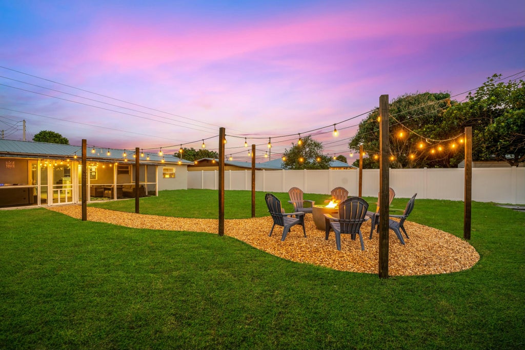 Photo of 3042 NE Savannah Road, Jensen Beach, FL 34957 (MLS # R11069194)