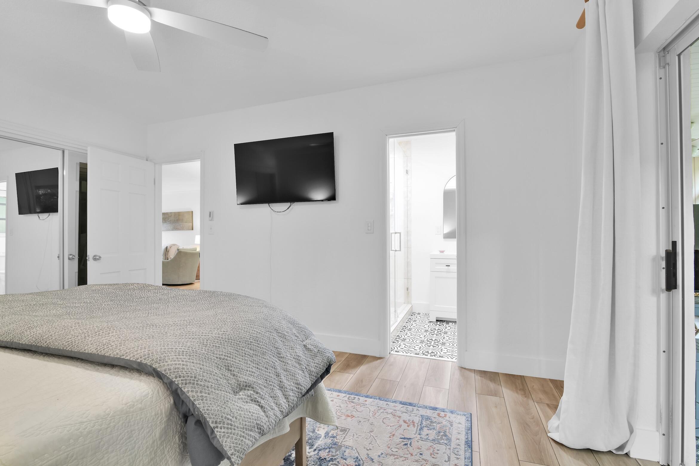 SEVEN SEVENTY EAST CAMINO REAL CONDO - Residential Lease