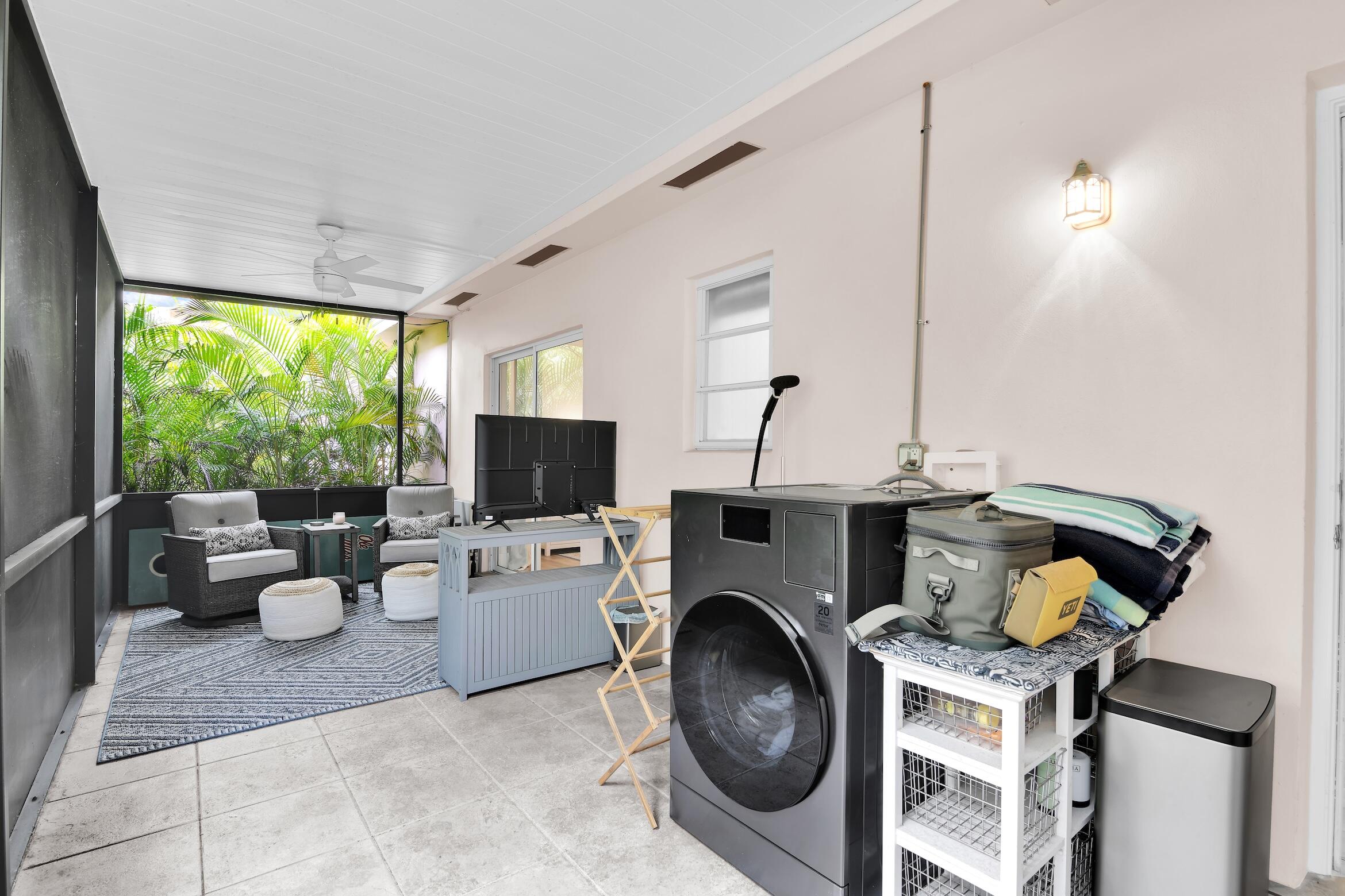 SEVEN SEVENTY EAST CAMINO REAL CONDO - Residential Lease