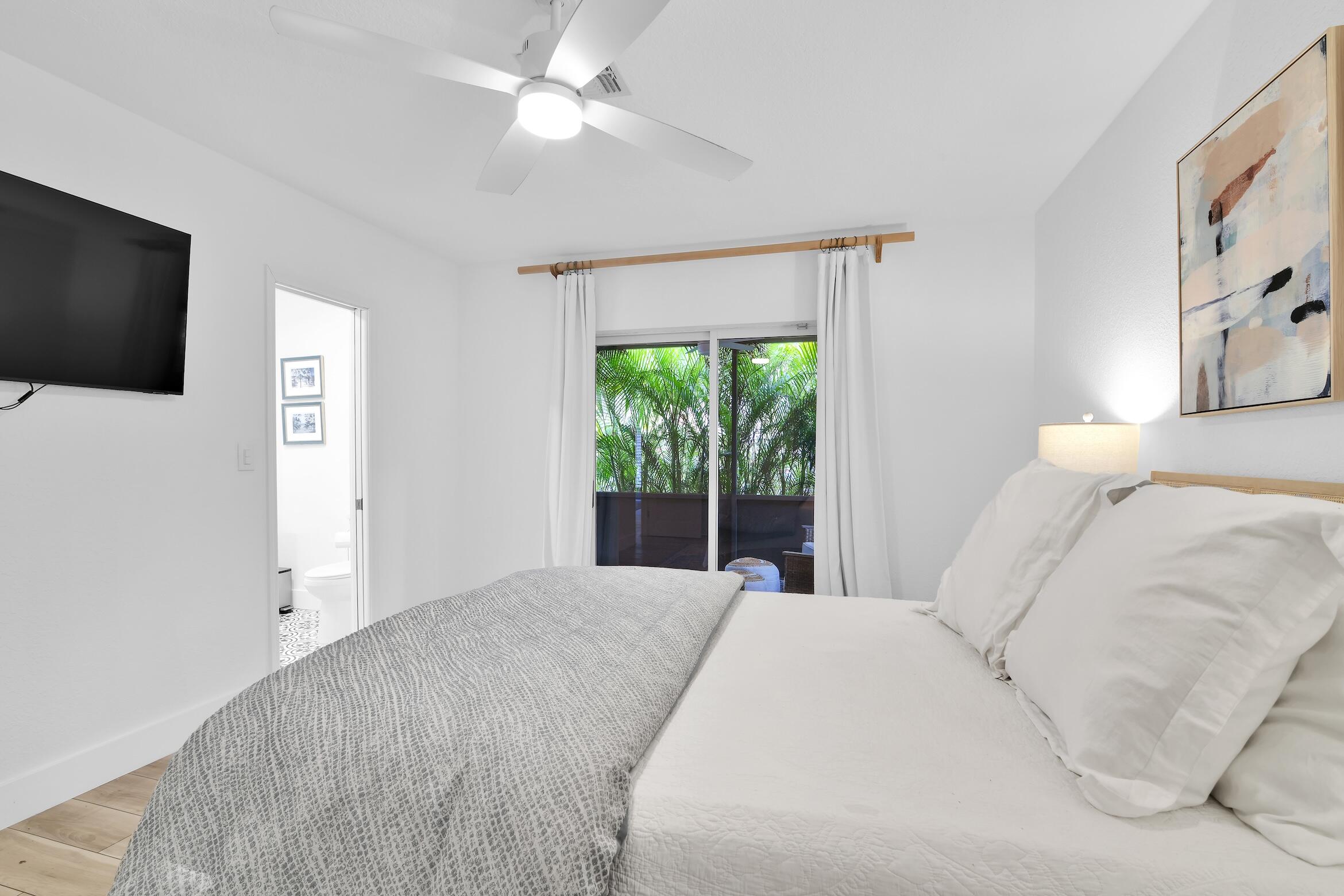 SEVEN SEVENTY EAST CAMINO REAL CONDO - Residential Lease