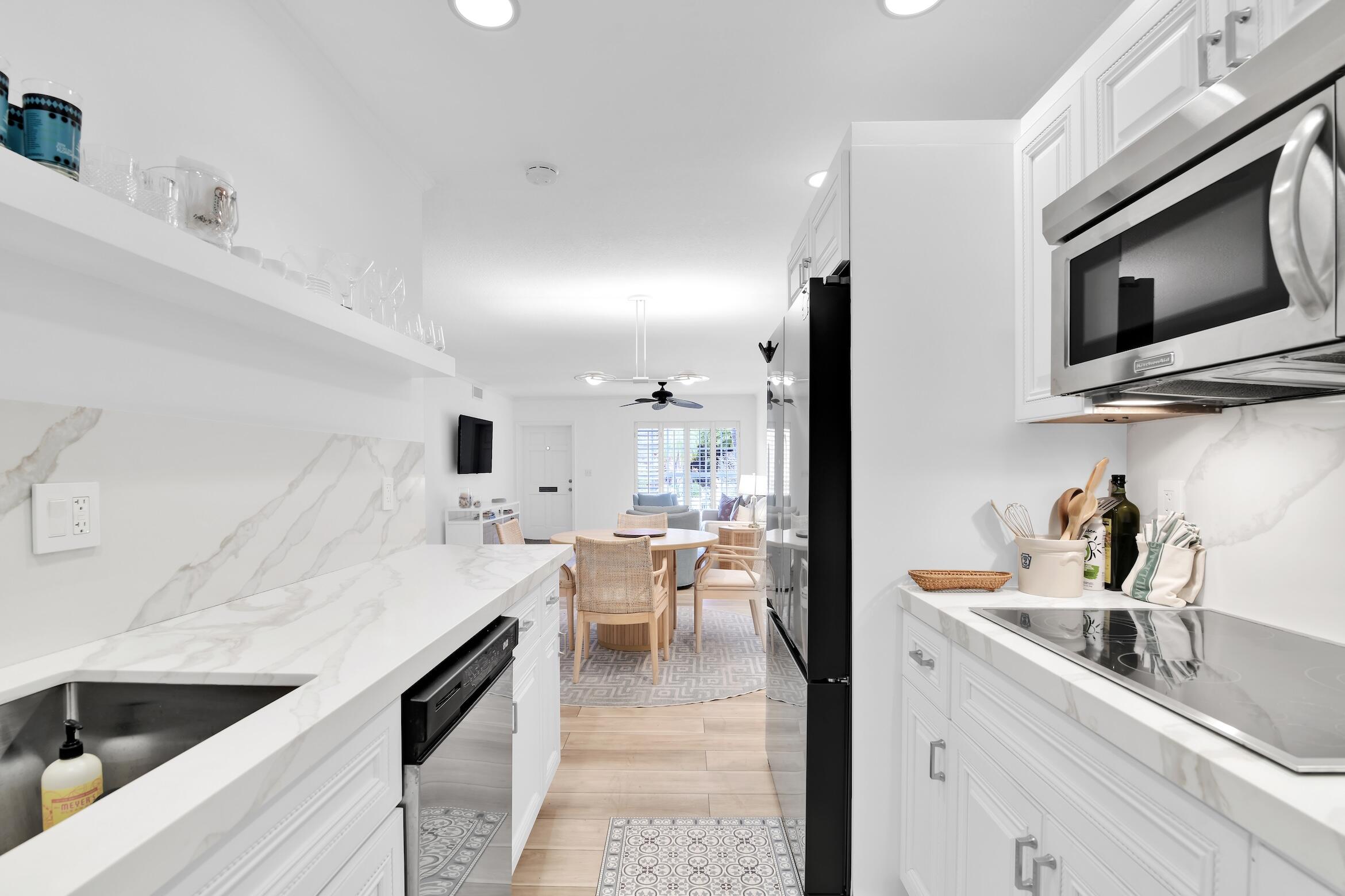 SEVEN SEVENTY EAST CAMINO REAL CONDO - Residential Lease