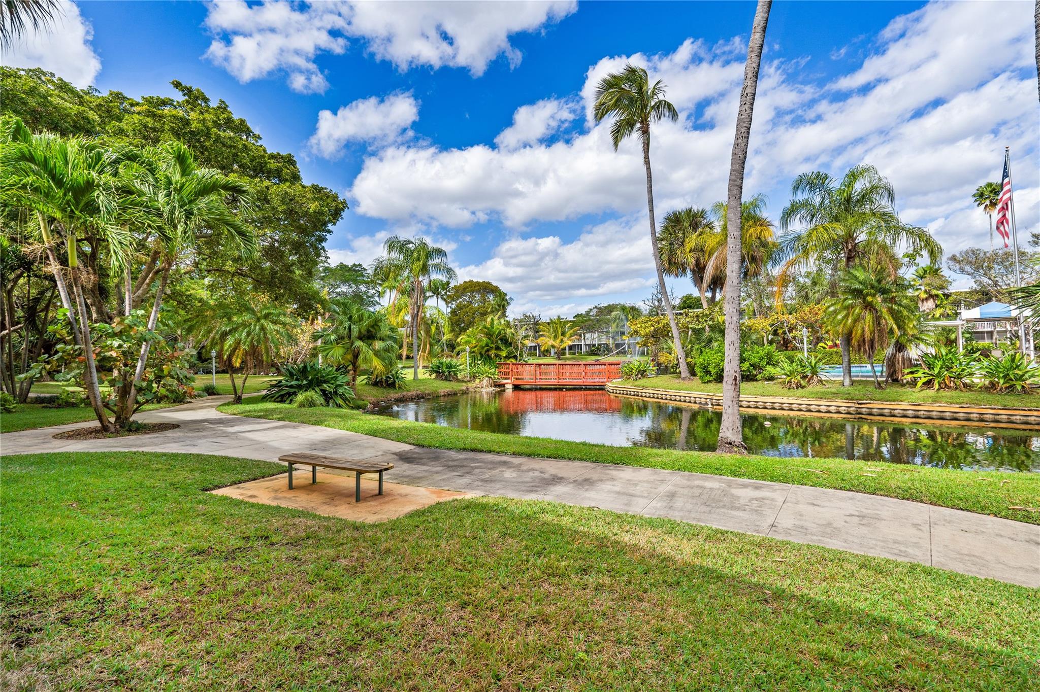 Deerfield Lake Condo D - Residential Lease