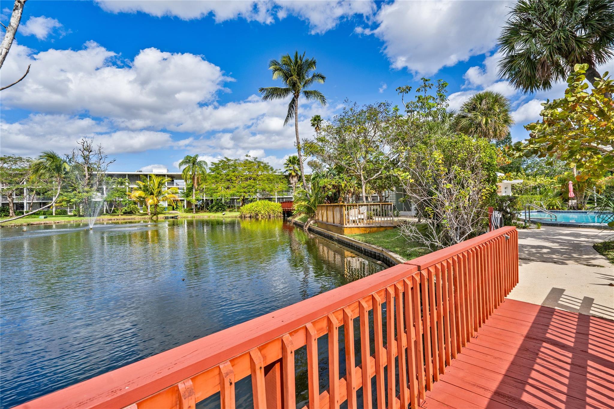 Deerfield Lake Condo D - Residential Lease