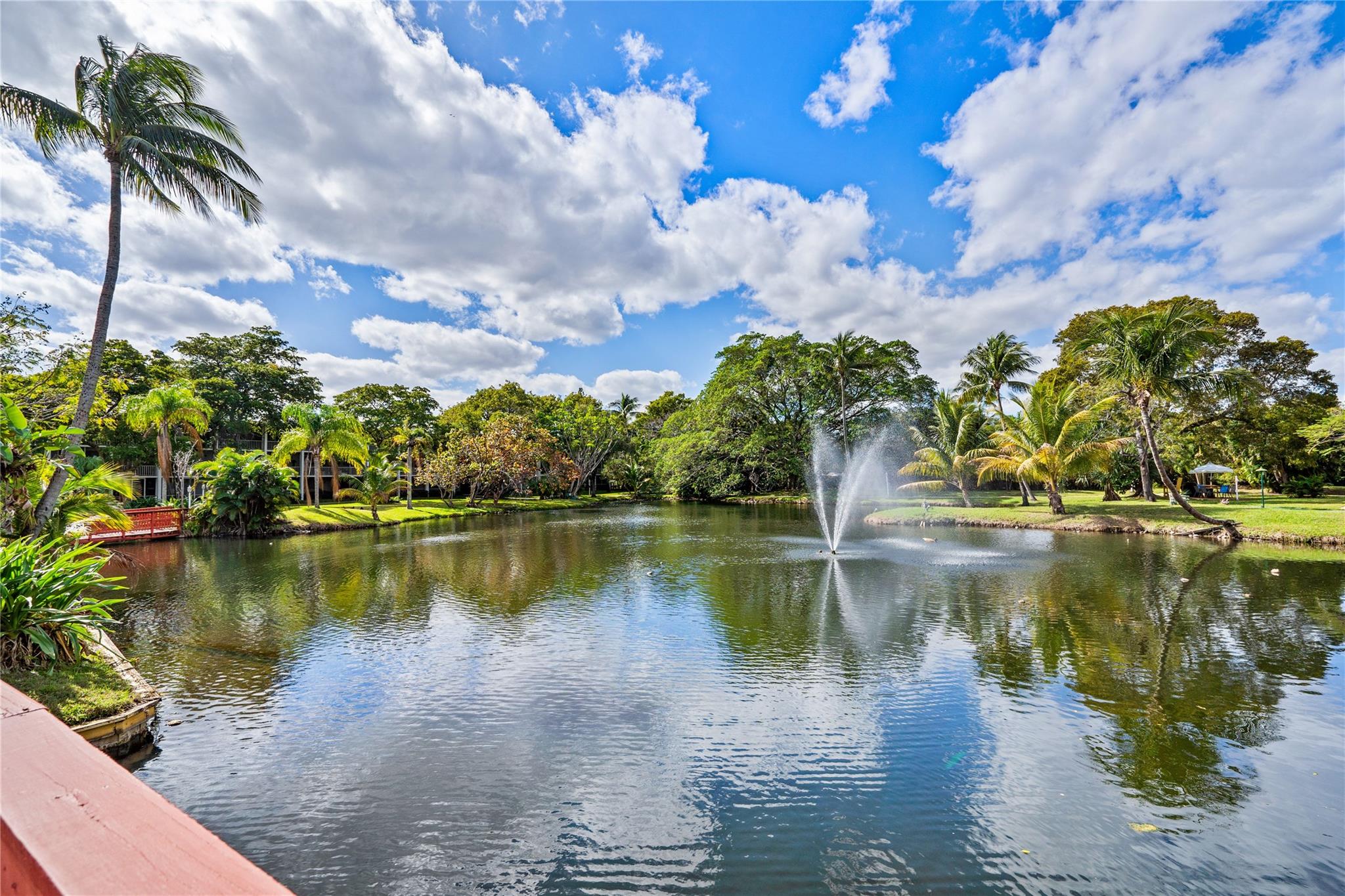 Deerfield Lake Condo D - Residential Lease