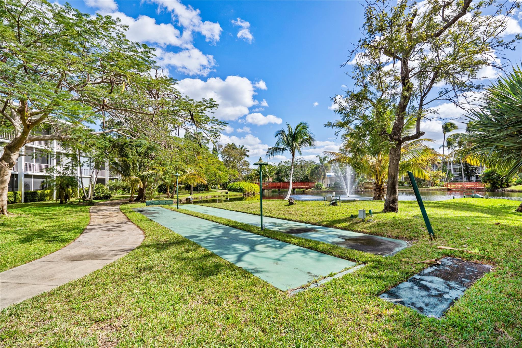 Deerfield Lake Condo D - Residential Lease